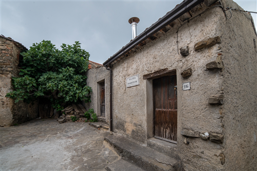 5 - Piazza d'Agostino - Via...