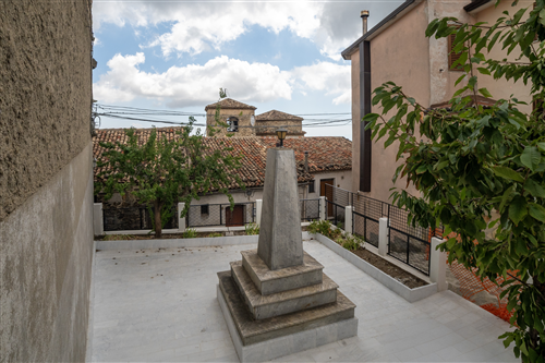 4 - Monumento dei caduti